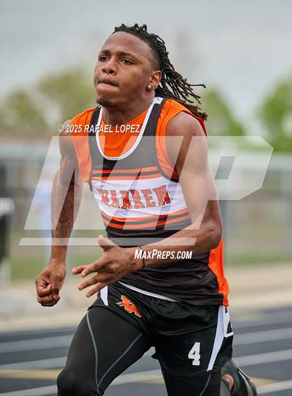 Thumbnail 2 in UIL 3A Track & Field District (100M) photogallery.