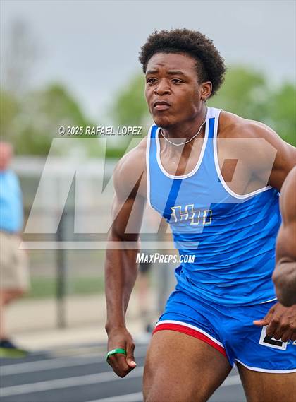 Thumbnail 1 in UIL 3A Track & Field District (100M) photogallery.