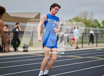 Thumbnail 2 in UIL 3A Track & Field District (100M) photogallery.