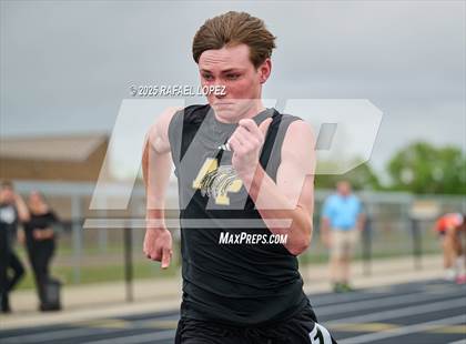 Thumbnail 3 in UIL 3A Track & Field District (100M) photogallery.