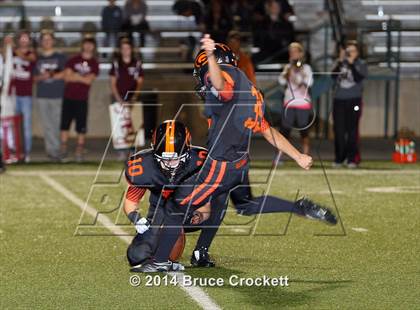 Thumbnail 3 in Gilmer vs. Atlanta (UIL 4A Quarterfinal) photogallery.