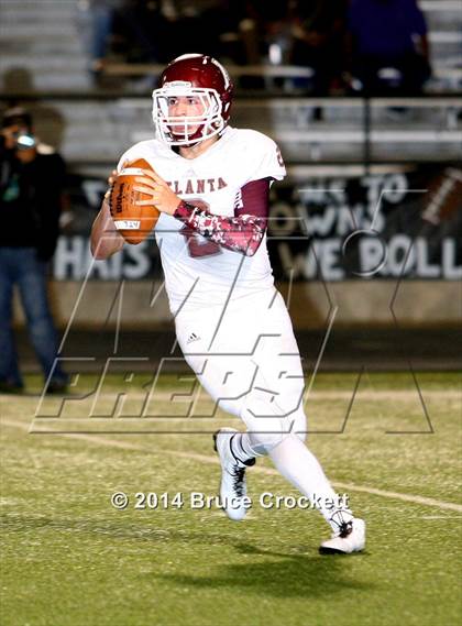 Thumbnail 2 in Gilmer vs. Atlanta (UIL 4A Quarterfinal) photogallery.
