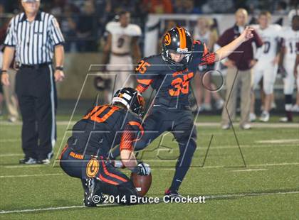 Thumbnail 1 in Gilmer vs. Atlanta (UIL 4A Quarterfinal) photogallery.