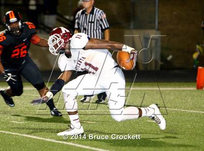 Thumbnail 2 in Gilmer vs. Atlanta (UIL 4A Quarterfinal) photogallery.