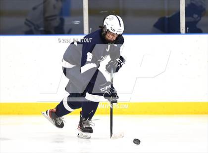 Thumbnail 1 in Deerfield @ Hotchkiss photogallery.