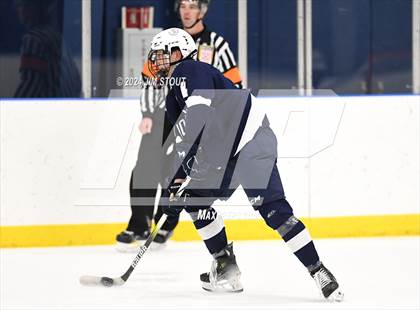 Thumbnail 1 in Deerfield @ Hotchkiss photogallery.