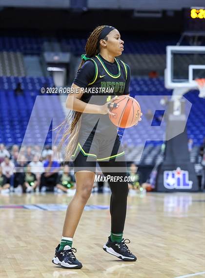 Thumbnail 2 in Clark vs. DeSoto (UIL 6A State Semifinal) photogallery.