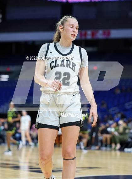 Thumbnail 1 in Clark vs. DeSoto (UIL 6A State Semifinal) photogallery.