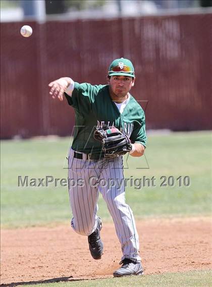 Thumbnail 3 in De La Salle vs. Northgate (Righetti Spring Classic) photogallery.
