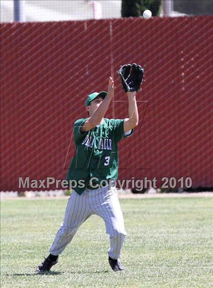 Thumbnail 2 in De La Salle vs. Northgate (Righetti Spring Classic) photogallery.