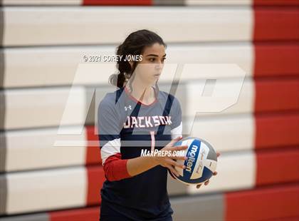 Thumbnail 2 in Jackson vs. Veterans photogallery.