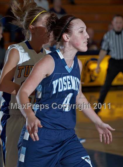 Thumbnail 3 in Yosemite vs. Turlock (Oak Ridge Shootout) photogallery.