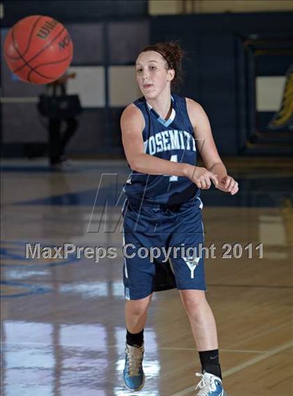Thumbnail 1 in Yosemite vs. Turlock (Oak Ridge Shootout) photogallery.