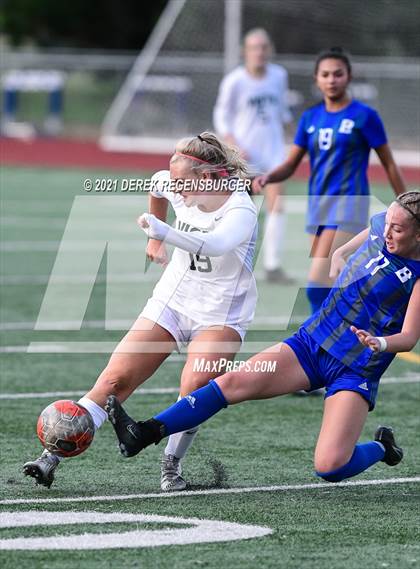 Thumbnail 2 in Mountain Vista vs Broomfield (CHSAA 5A Quarterfinals) photogallery.