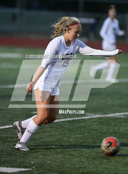 Thumbnail 1 in Mountain Vista vs Broomfield (CHSAA 5A Quarterfinals) photogallery.