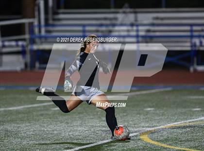 Thumbnail 2 in Mountain Vista vs Broomfield (CHSAA 5A Quarterfinals) photogallery.