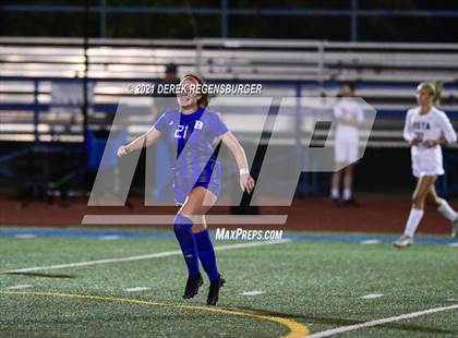Thumbnail 3 in Mountain Vista vs Broomfield (CHSAA 5A Quarterfinals) photogallery.