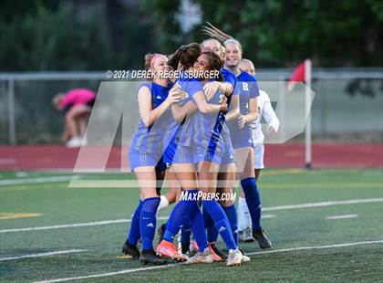 Thumbnail 2 in Mountain Vista vs Broomfield (CHSAA 5A Quarterfinals) photogallery.