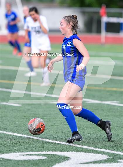 Thumbnail 1 in Mountain Vista vs Broomfield (CHSAA 5A Quarterfinals) photogallery.