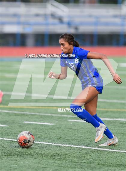 Thumbnail 2 in Mountain Vista vs Broomfield (CHSAA 5A Quarterfinals) photogallery.