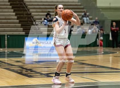 Thumbnail 1 in Albertus Magnus vs. Lancaster (NYSPHSAA Class AAA State Semi-Final) photogallery.