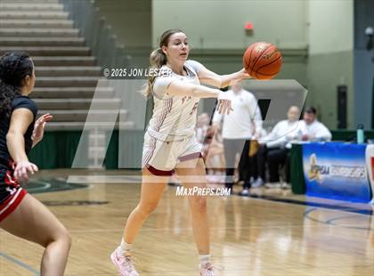Thumbnail 3 in Albertus Magnus vs. Lancaster (NYSPHSAA Class AAA State Semi-Final) photogallery.