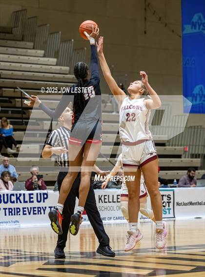 Thumbnail 1 in Albertus Magnus vs. Lancaster (NYSPHSAA Class AAA State Semi-Final) photogallery.