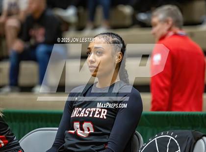 Thumbnail 1 in Albertus Magnus vs. Lancaster (NYSPHSAA Class AAA State Semi-Final) photogallery.