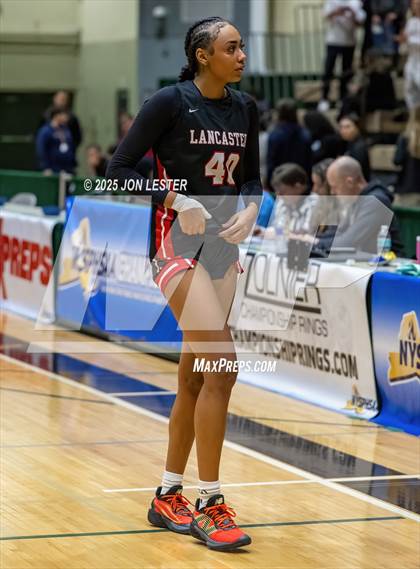 Thumbnail 2 in Albertus Magnus vs. Lancaster (NYSPHSAA Class AAA State Semi-Final) photogallery.
