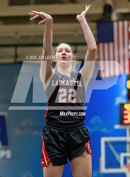 Thumbnail 3 in Albertus Magnus vs. Lancaster (NYSPHSAA Class AAA State Semi-Final) photogallery.