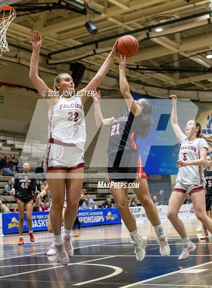 Thumbnail 2 in Albertus Magnus vs. Lancaster (NYSPHSAA Class AAA State Semi-Final) photogallery.
