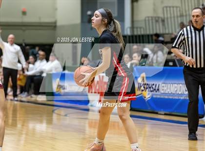Thumbnail 3 in Albertus Magnus vs. Lancaster (NYSPHSAA Class AAA State Semi-Final) photogallery.