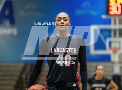 Thumbnail 2 in Albertus Magnus vs. Lancaster (NYSPHSAA Class AAA State Semi-Final) photogallery.