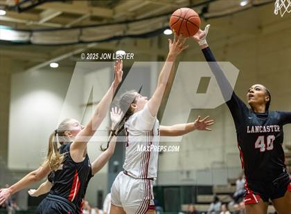 Thumbnail 2 in Albertus Magnus vs. Lancaster (NYSPHSAA Class AAA State Semi-Final) photogallery.