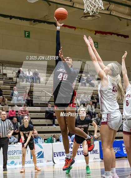Thumbnail 2 in Albertus Magnus vs. Lancaster (NYSPHSAA Class AAA State Semi-Final) photogallery.
