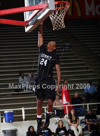 Thumbnail 2 in Manvel Summit vs Alief Elsik (McDonalds Texas Invitational) photogallery.