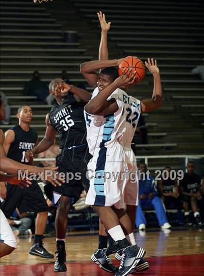 Thumbnail 1 in Manvel Summit vs Alief Elsik (McDonalds Texas Invitational) photogallery.