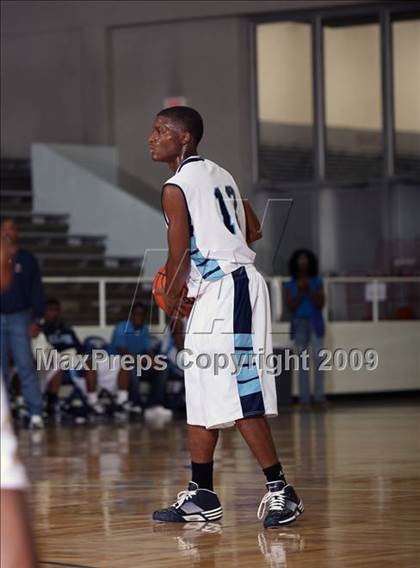 Thumbnail 2 in Manvel Summit vs Alief Elsik (McDonalds Texas Invitational) photogallery.