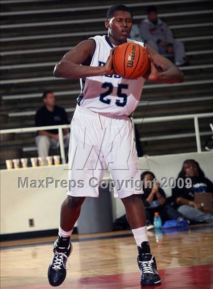 Thumbnail 3 in Manvel Summit vs Alief Elsik (McDonalds Texas Invitational) photogallery.