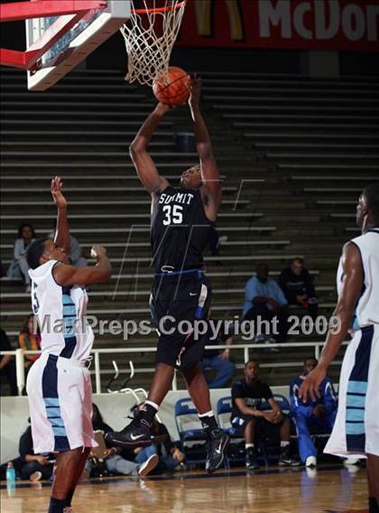 Thumbnail 1 in Manvel Summit vs Alief Elsik (McDonalds Texas Invitational) photogallery.