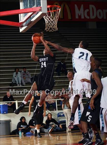 Thumbnail 2 in Manvel Summit vs Alief Elsik (McDonalds Texas Invitational) photogallery.