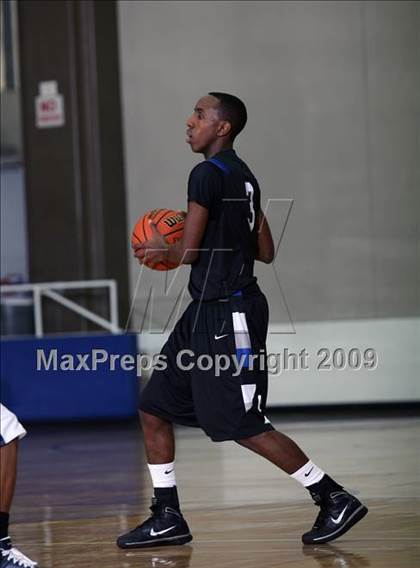 Thumbnail 2 in Manvel Summit vs Alief Elsik (McDonalds Texas Invitational) photogallery.