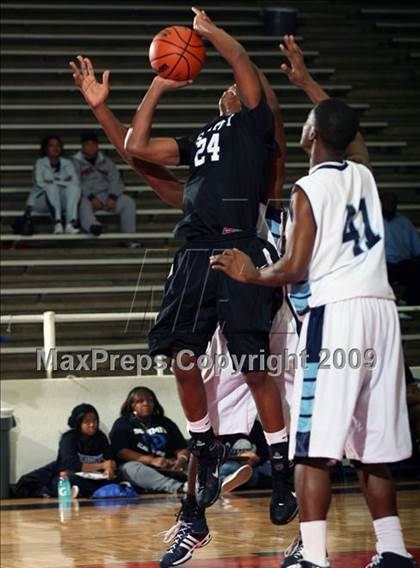 Thumbnail 3 in Manvel Summit vs Alief Elsik (McDonalds Texas Invitational) photogallery.