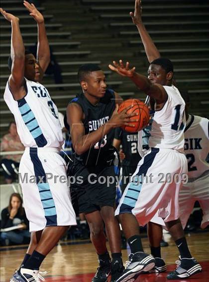 Thumbnail 1 in Manvel Summit vs Alief Elsik (McDonalds Texas Invitational) photogallery.