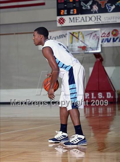 Thumbnail 2 in Manvel Summit vs Alief Elsik (McDonalds Texas Invitational) photogallery.