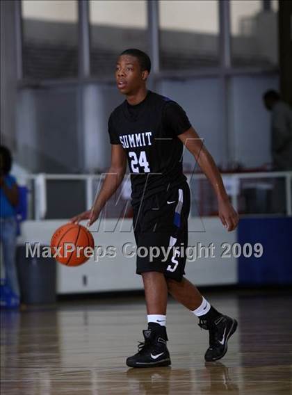 Thumbnail 1 in Manvel Summit vs Alief Elsik (McDonalds Texas Invitational) photogallery.