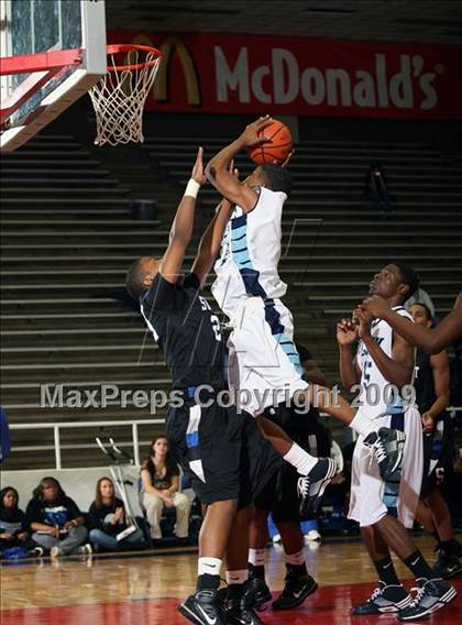 Thumbnail 2 in Manvel Summit vs Alief Elsik (McDonalds Texas Invitational) photogallery.