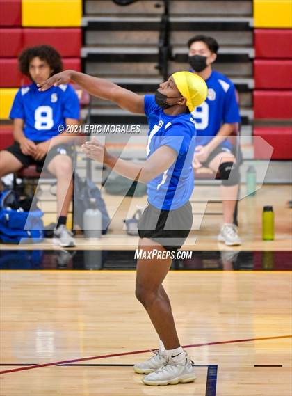Thumbnail 1 in San Diego vs Southwest SD (D4 First Round) photogallery.