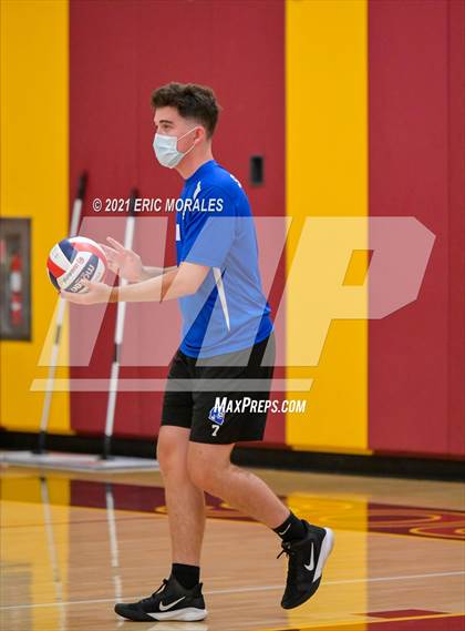 Thumbnail 1 in San Diego vs Southwest SD (D4 First Round) photogallery.