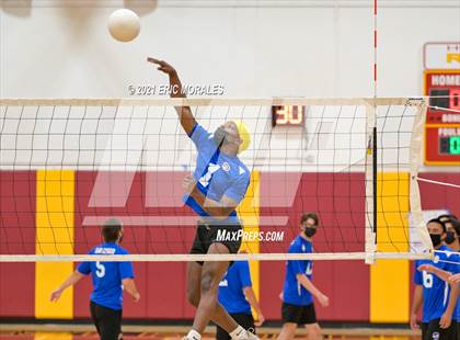 Thumbnail 3 in San Diego vs Southwest SD (D4 First Round) photogallery.